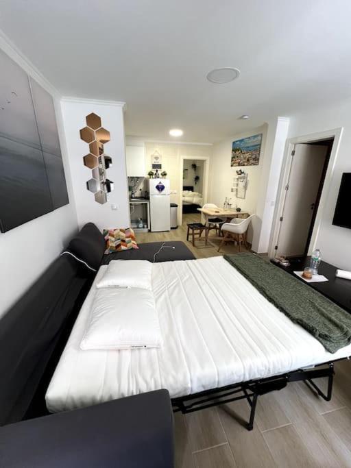 Artistic Digital Getaway - Patio & Great Location! Apartamento Lisboa Exterior foto