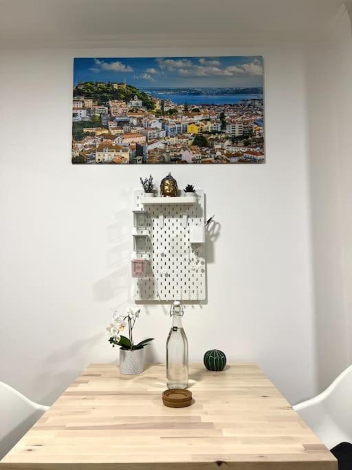 Artistic Digital Getaway - Patio & Great Location! Apartamento Lisboa Exterior foto